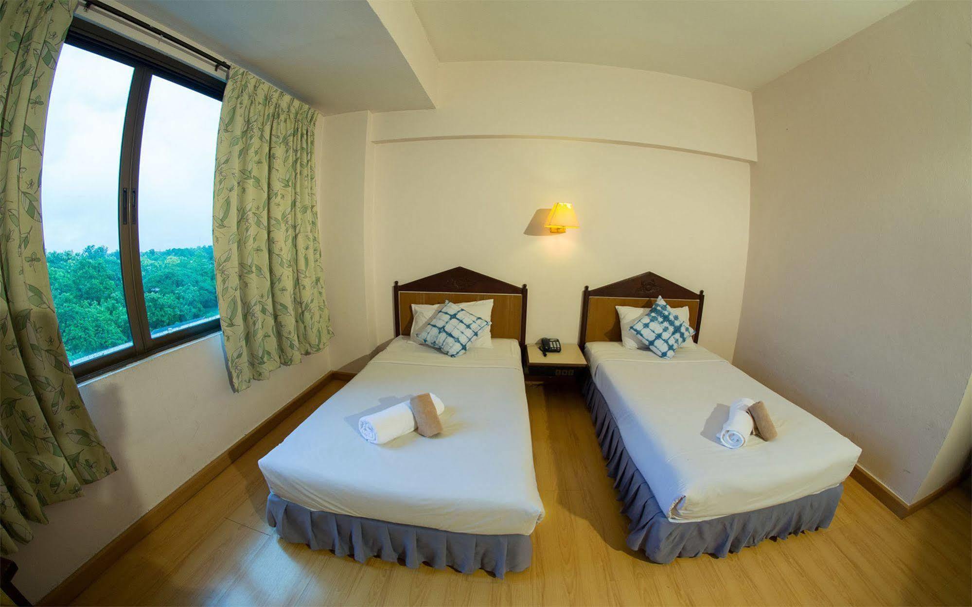 Phrae Nakara Hotel Exterior photo